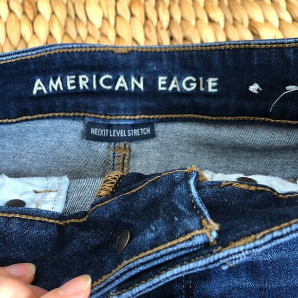 American Eagle Next Level Stretch Hi Rise Mini Skirt Women's Size 2 Raw Hem - Picture 3 of 6